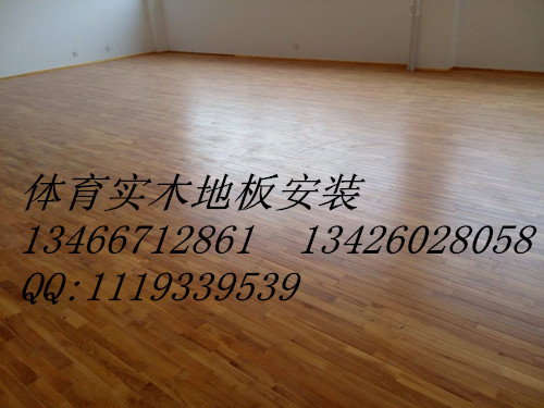 舞蹈房运动木地板.jpg 舞蹈房运动木地板.jpg