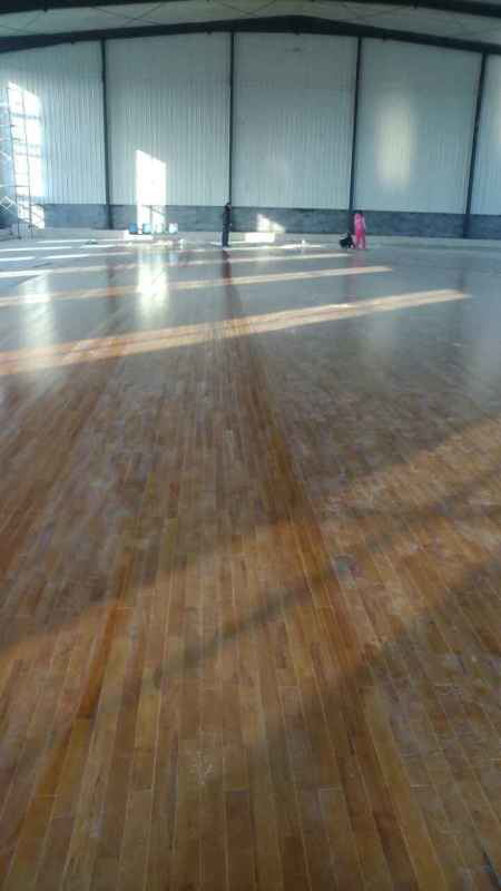 专业体育木地板 比赛馆专铺木地板 体育运动实木地板