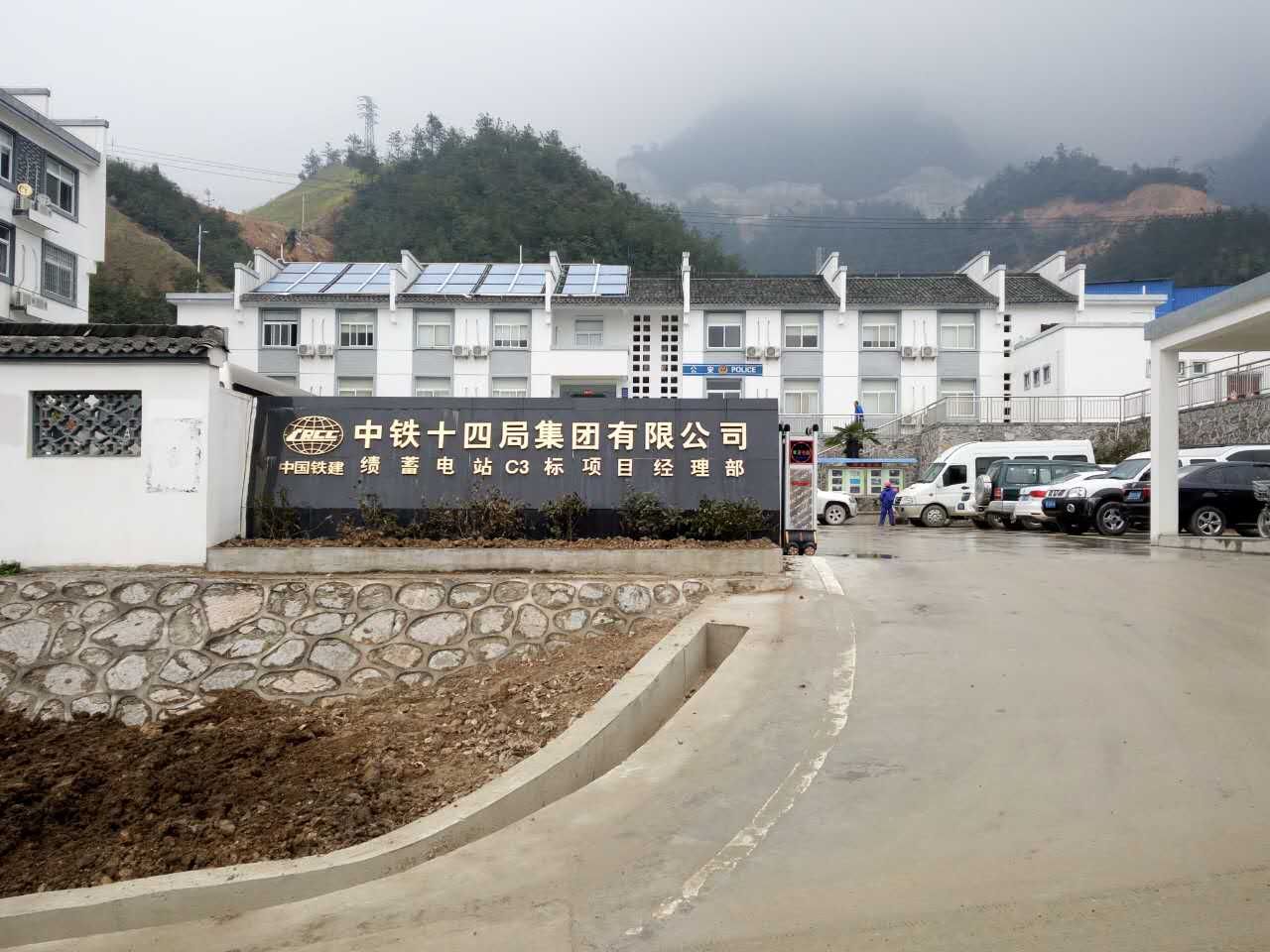 运动馆地板.jpg 运动馆地板.jpg