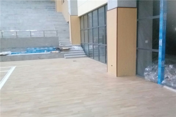 运动馆地板.jpg